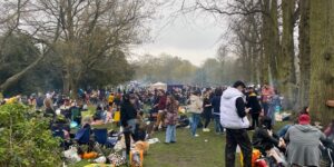 BBQ-gathering-in-Waterlow-Park_Easter-2024.jpeg